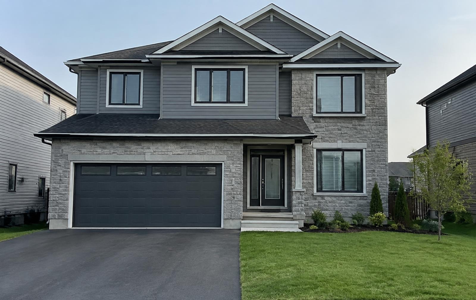 Ottawa home in the morning with no lights before permanent lighting